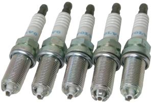 Tändstift, kit - Volvo - V50, S40, C70 - OE 30650843