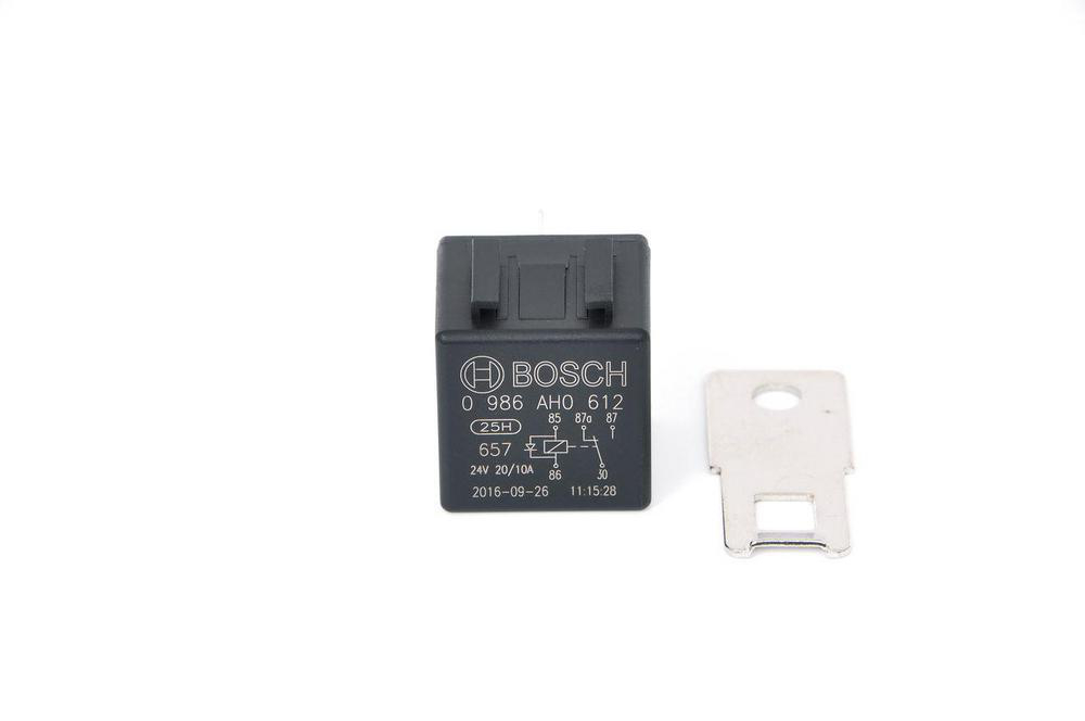 Relä Bosch