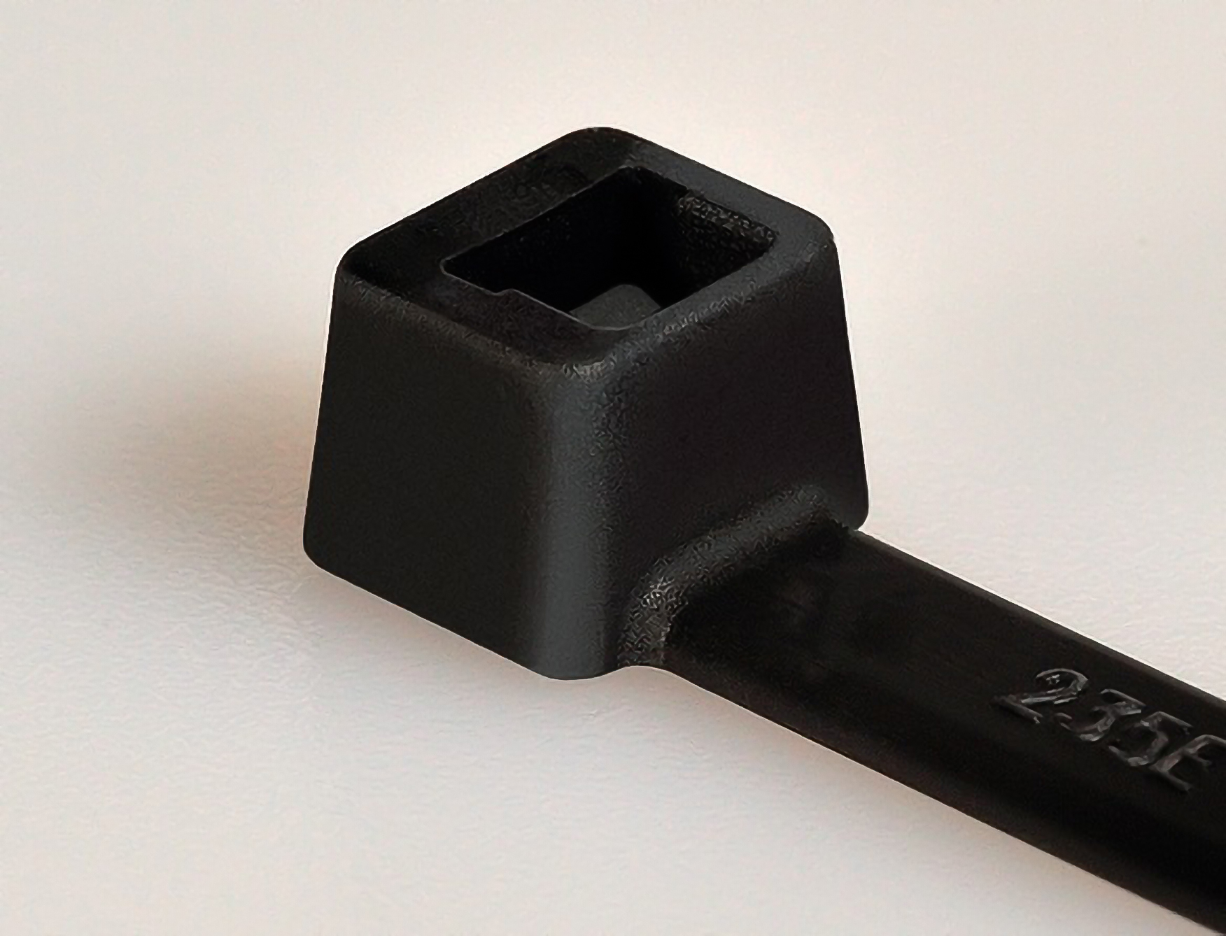 Buntband 390 x 4,6 100st/förp,HellermannTyton