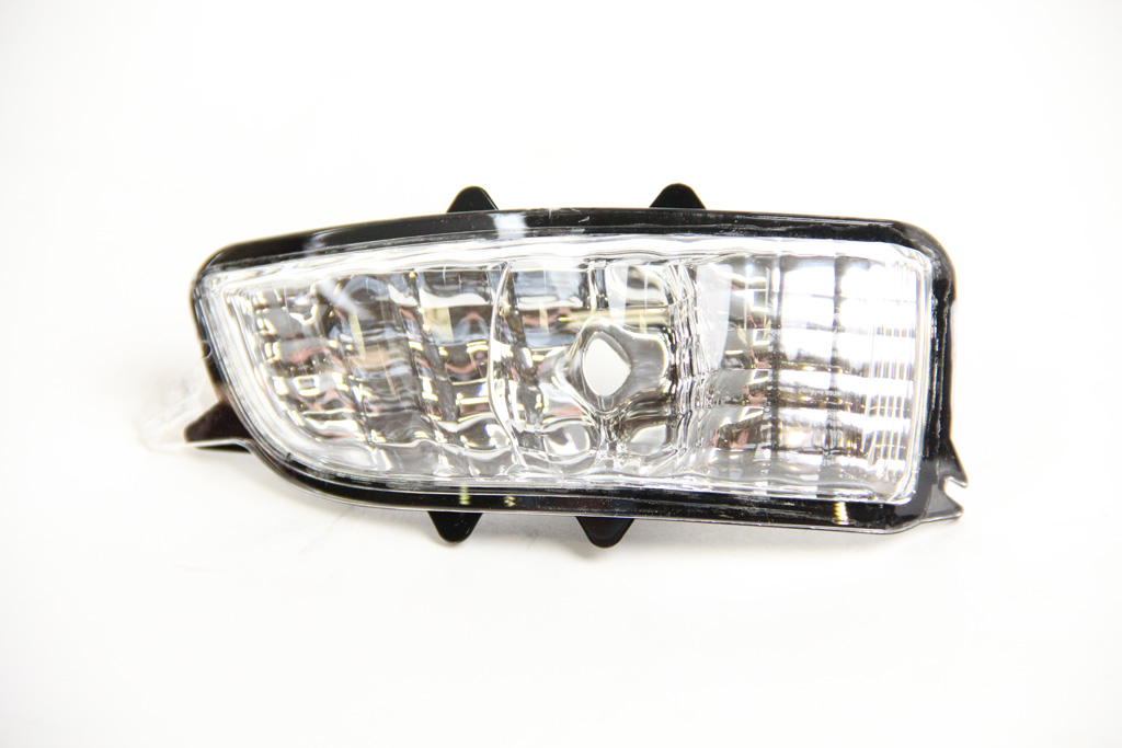 Blinkers sidospegel TYC - Volvo - V70, V40, V50, S60, S80, S40, C30, C70 - OE 31111102,30716697