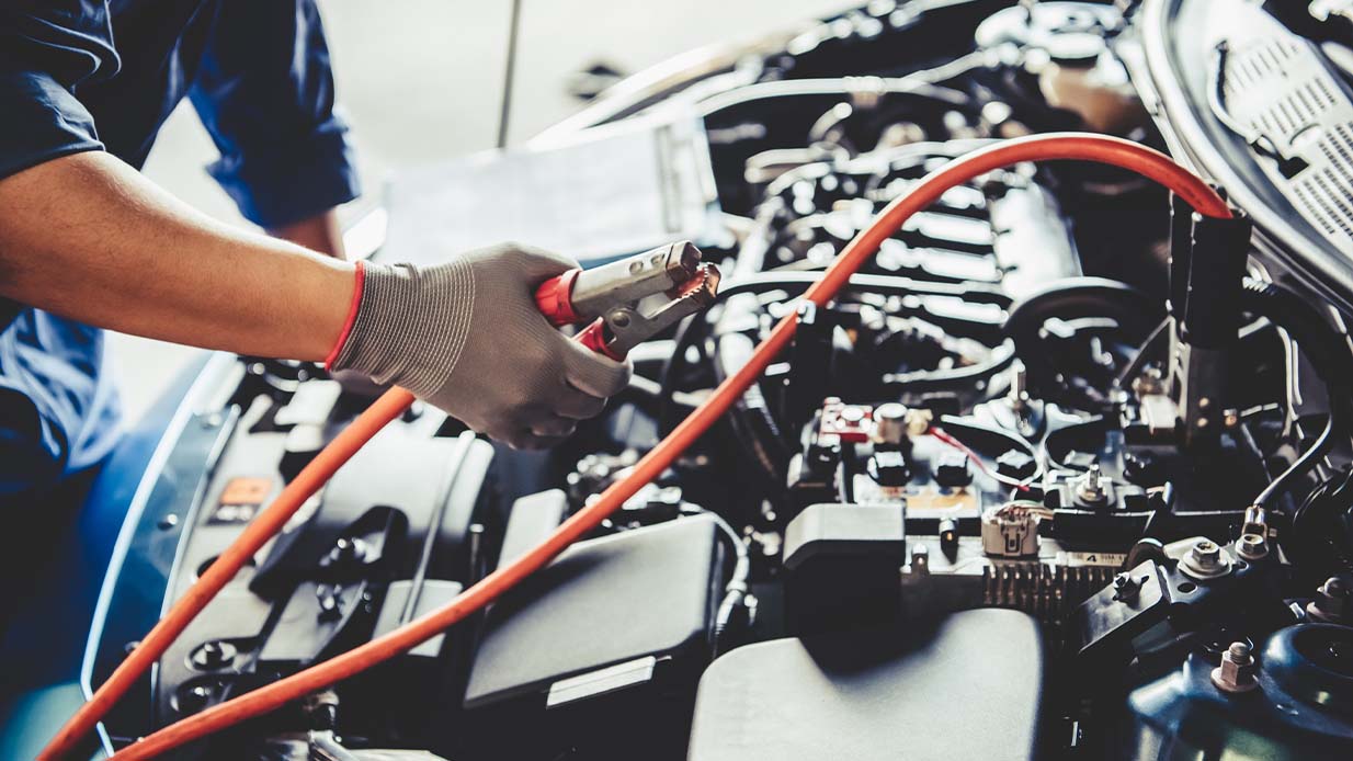 Underhåll av bilbatteri
